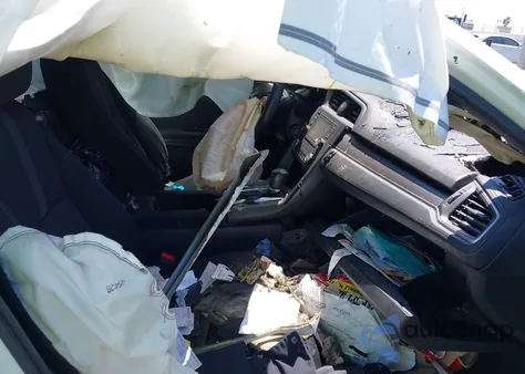 2020 Honda Civic Lx z USA, uszkodzony, nr VIN 2HGFC2F62LH545840